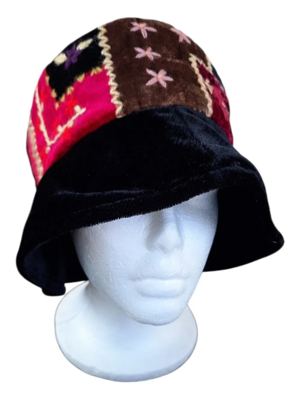Vintage 90s/Y2K Velvet Patchwork Embroided Floral Bucket Hat Boho Hippie OS